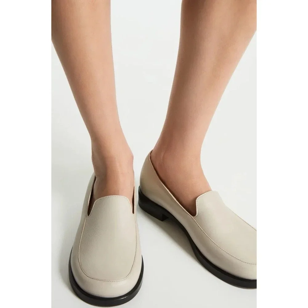 COS Women's Leather Moccasin‎ Loafers Minimalist Chic Preppy Quiet Luxury Sz 8
